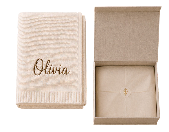 Evernest personalized baby blanket with Premium Keepsake Box
